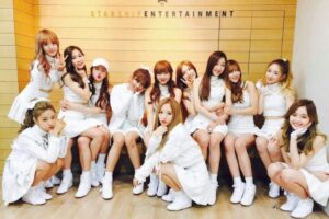 WJSN members renew contracts