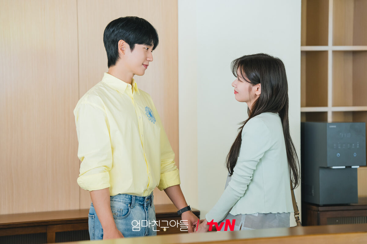 K-DRAMA RECAP: “Love Next Door” Episodes 15 and 16